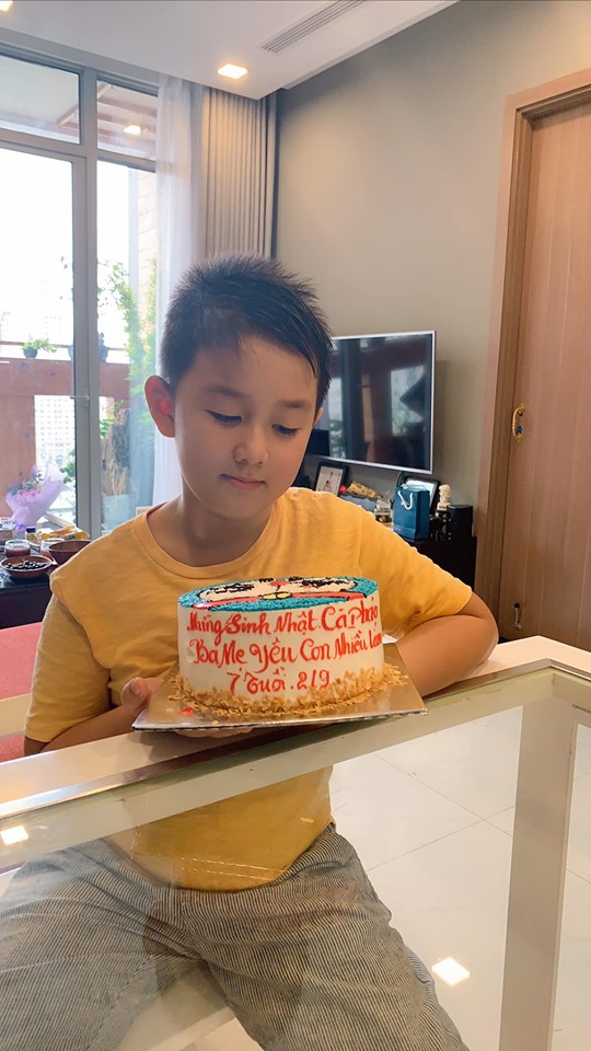 Lê Phương tổ chức sinh nhật 7 tuổi giản dị cho con trai Cà Pháo-4