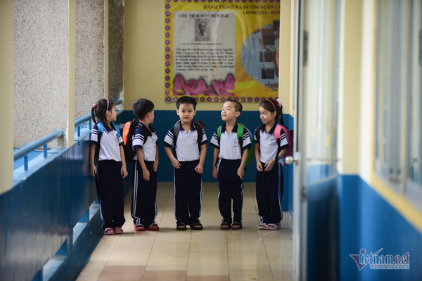 5 bé sinh 5 đầu tiên của VN háo hức vào lớp 1-10