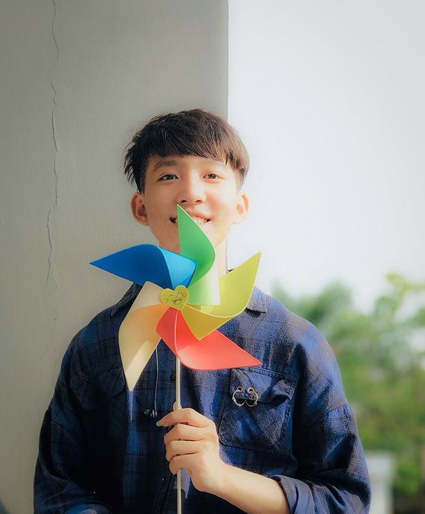 Chủ nhân của bài văn dài 18 trang tiết lộ mình là dân chuyên Toán, thấy 9,5 là con số trọn vẹn nhất chứ không phải điểm 10-2