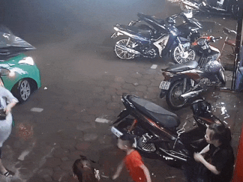 Người đàn ông tham gia giao thông có tâm nhất Vịnh Bắc Bộ-1