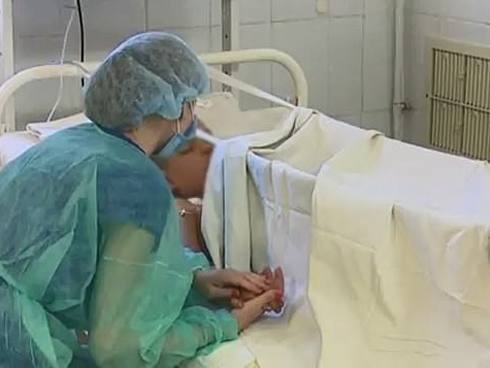 Cả gan cự tuyệt tình cảm của đại thiếu gia, nữ sinh xinh đẹp bị thiêu sống, hủy hoại cuộc đời, hung thủ lãnh án nhẹ nhàng nhờ gia thế khủng-10