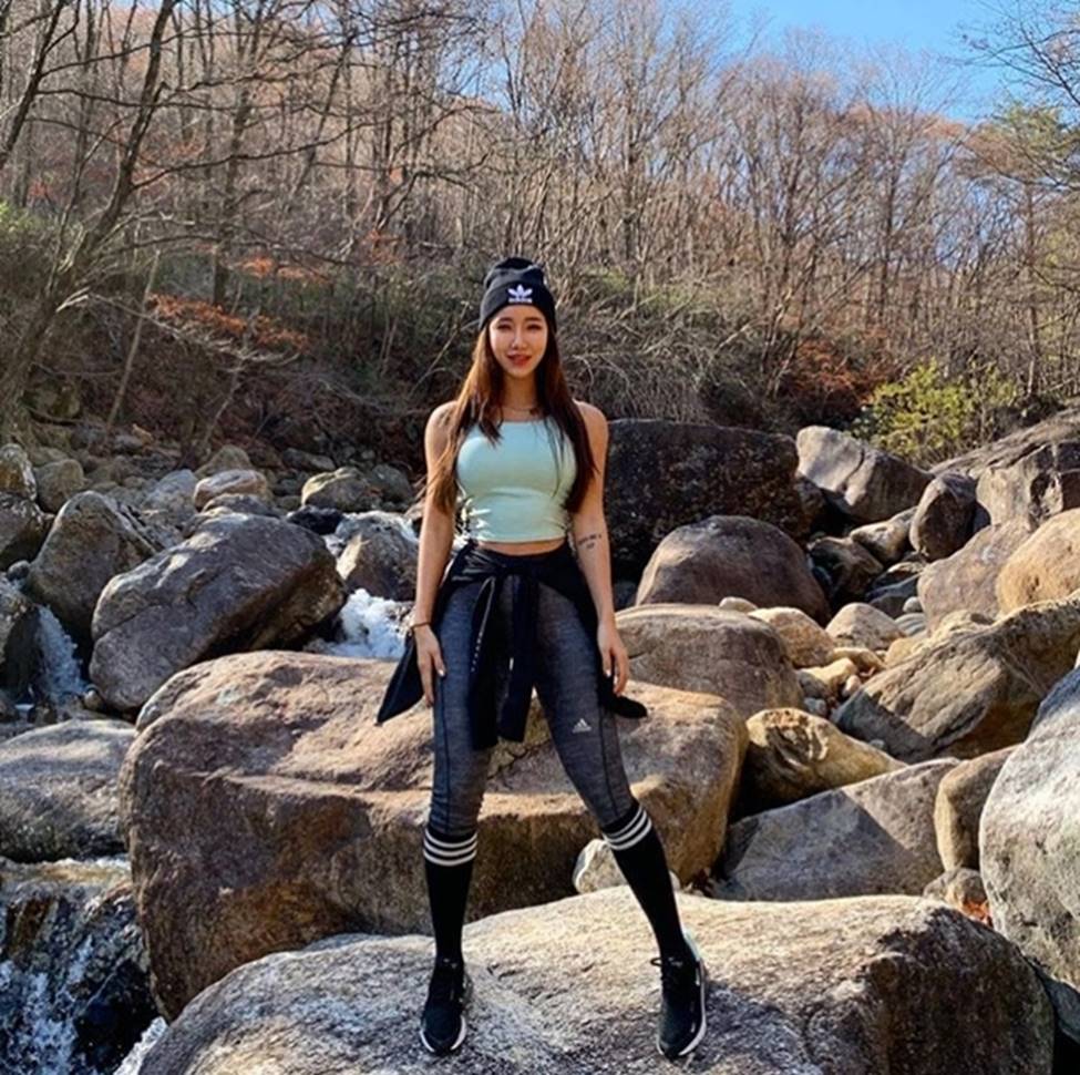 2 hot girl phòng tập xứ Hàn có cơ bắp săn chắc như tượng-15