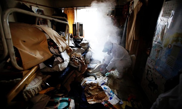 Nhật Bản: Dọn dẹp nhà cửa cho những xác chết cô độc với lương tháng trăm triệu nhưng không mấy ai dám làm-2