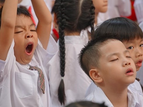 Khóc nhè, ngái ngủ và những hình ảnh ngộ nghĩnh trong lễ khai giảng