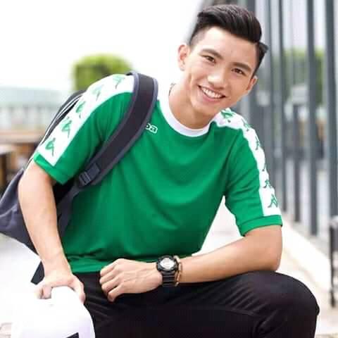 Lương nửa tỷ đồng mỗi tháng, Đoàn Văn Hậu có dùng hàng hiệu bạo tay?-8