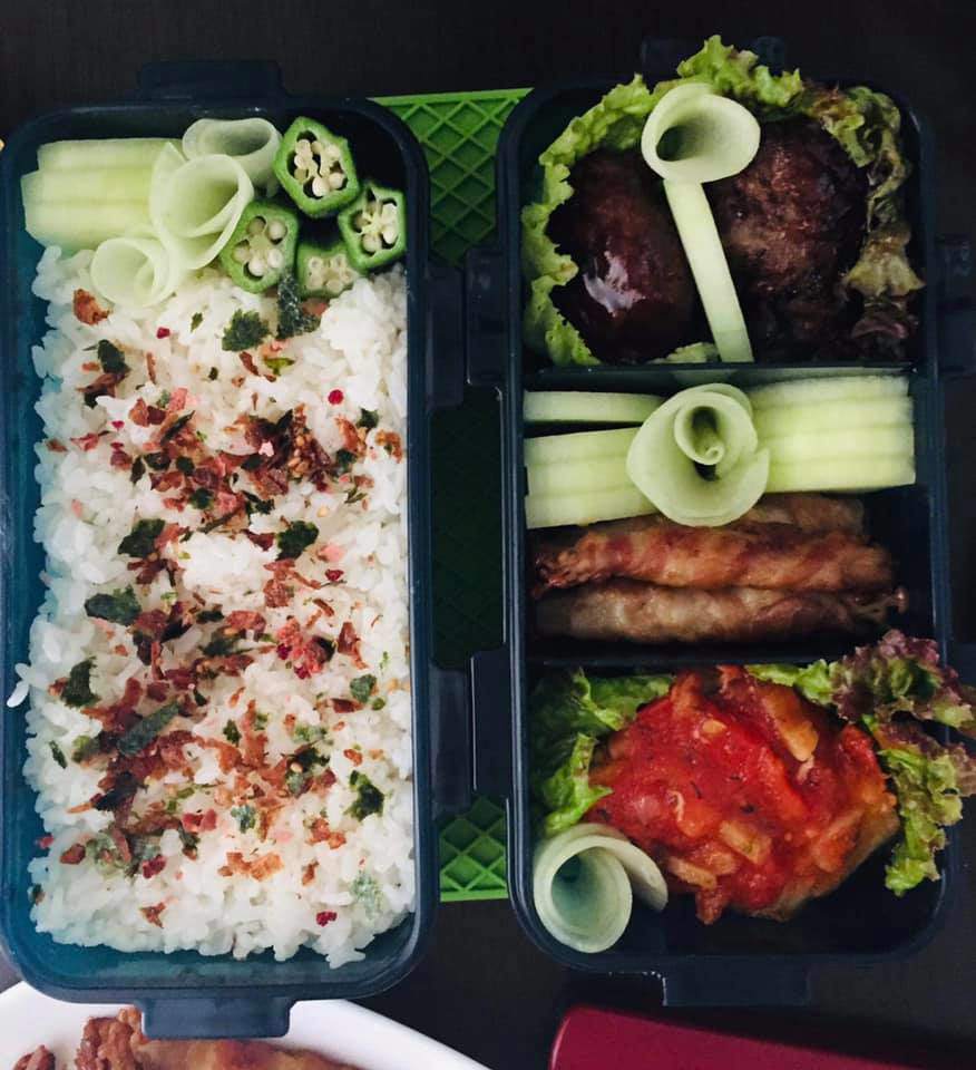 Bận chăm 2 con, 8X vẫn đều đặn làm hộp cơm trưa đẹp hoa mắt cho chồng đầy ắp thịt-10