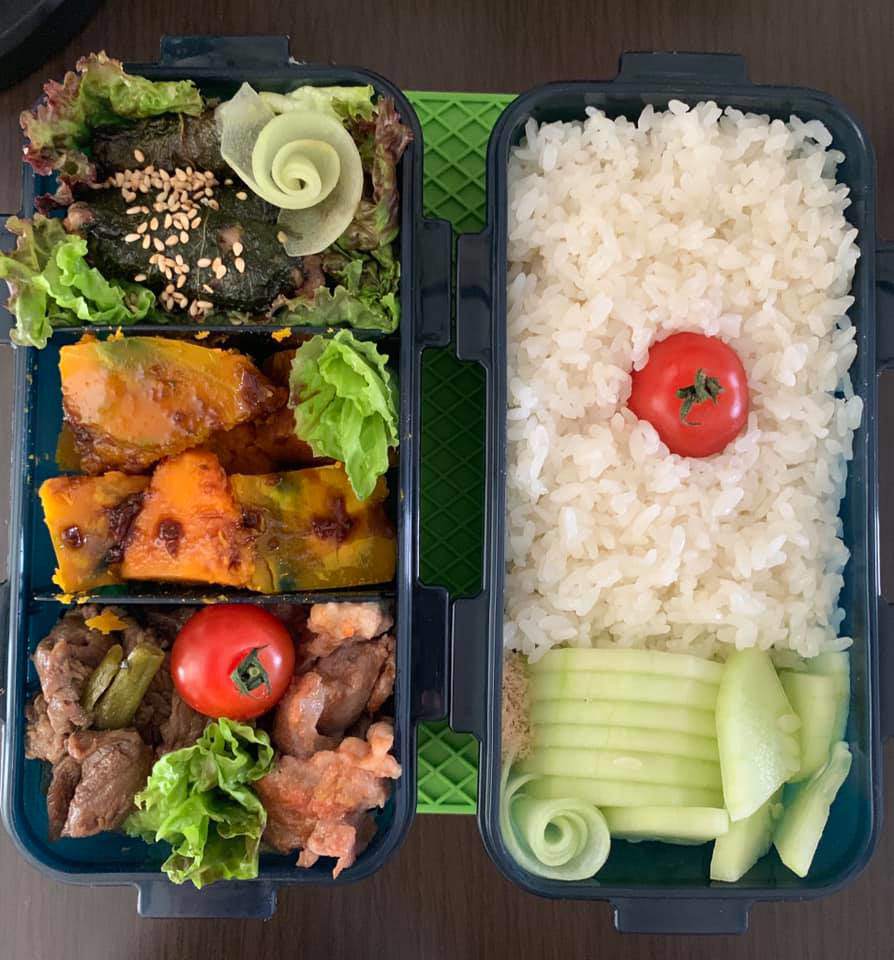 Bận chăm 2 con, 8X vẫn đều đặn làm hộp cơm trưa đẹp hoa mắt cho chồng đầy ắp thịt-12