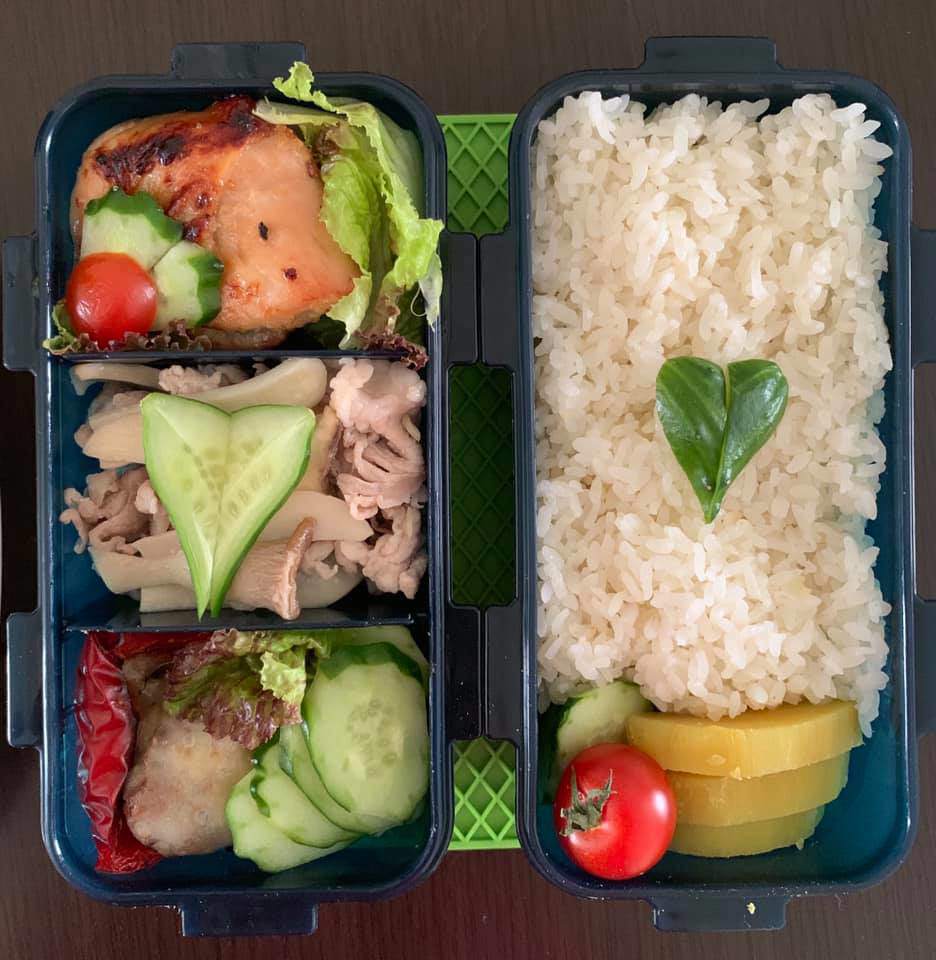 Bận chăm 2 con, 8X vẫn đều đặn làm hộp cơm trưa đẹp hoa mắt cho chồng đầy ắp thịt-14