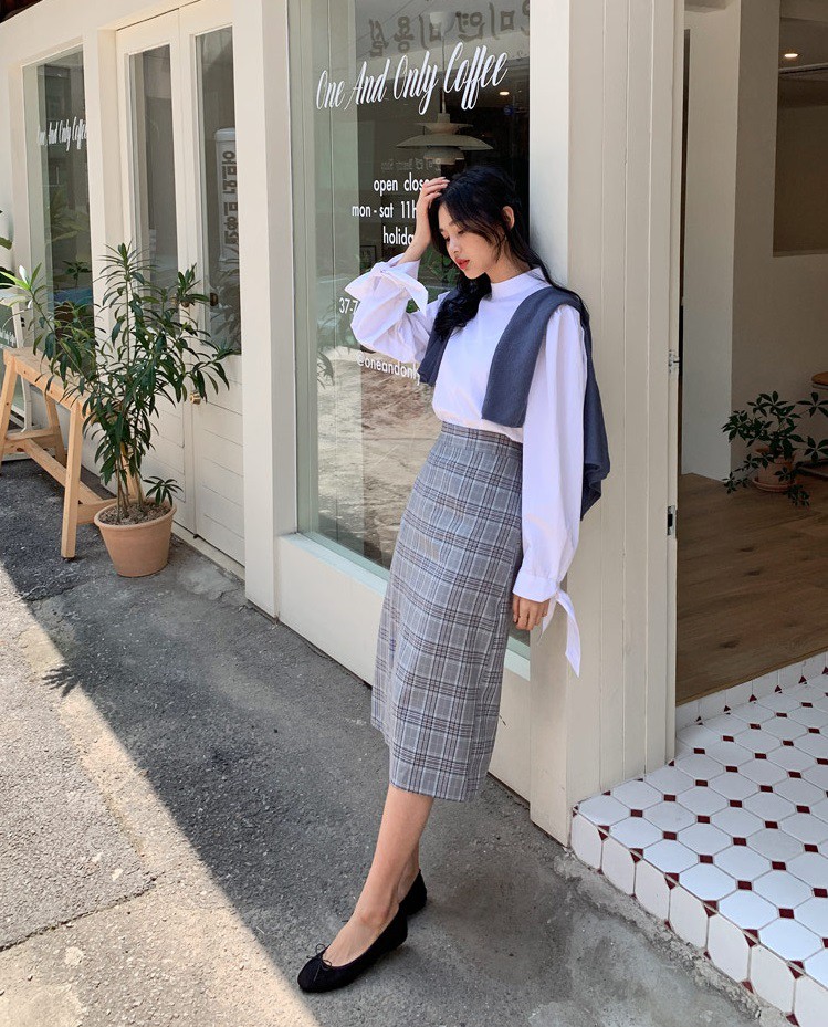 Đây chính là mẫu áo hot hit bạn cần sắm nhất thu này vì mặc kiểu gì cũng đẹp và sang hết nấc-8