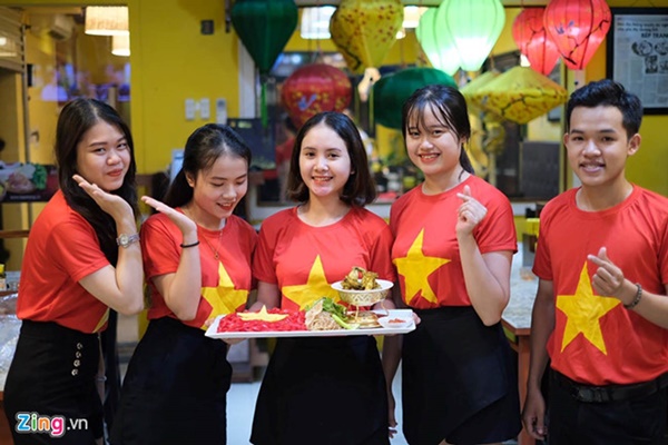 Người hâm mộ Việt Nam thở phào sau khi hòa Thái 0 - 0-18