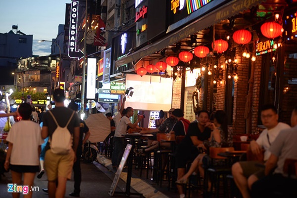 Người hâm mộ Việt Nam thở phào sau khi hòa Thái 0 - 0-54