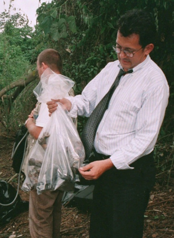 Đội lốt ông chú tốt bụng, chuyên đi tâm sự với trẻ con cơ nhỡ, kẻ sát nhân ra tay giết hại hơn 300 đứa trẻ chỉ trong vòng 7 năm-5