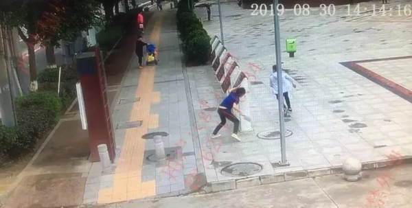 Con trai cầm dao rượt đuổi chính bố đẻ, lý do đằng sau khiến các bậc phụ huynh phải suy ngẫm về cách dạy con-1