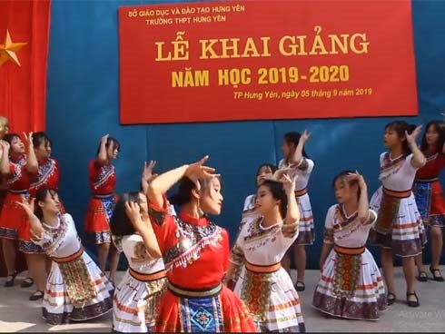 Tiết mục văn nghệ cực chất ngày khai giảng