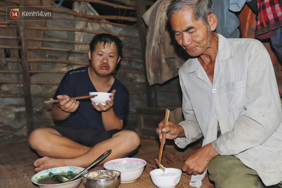 Câu chuyện cảm động về chàng trai mắc bệnh Down, dành 10 năm để học lớp 1 với khát khao được trở thành thầy giáo-4