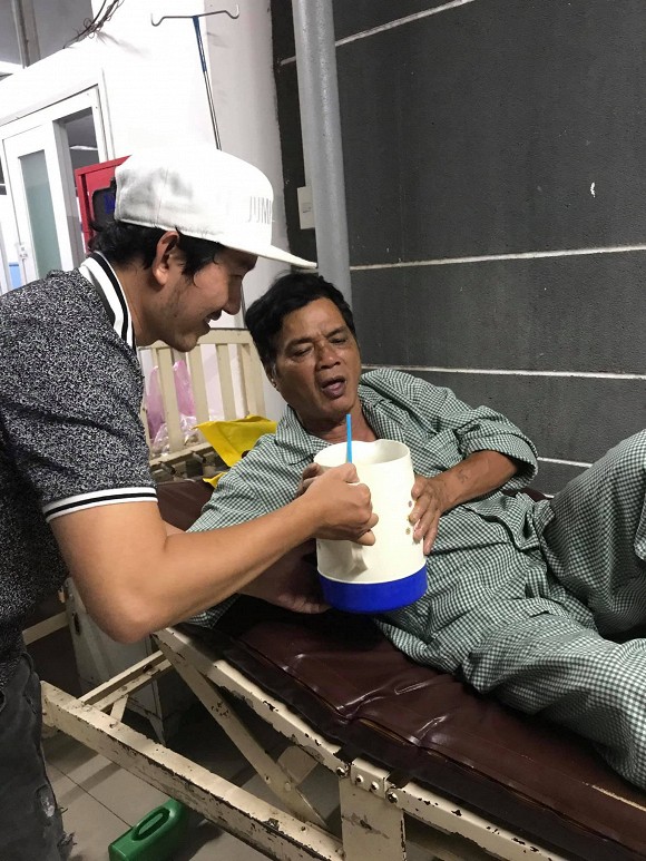 Thêm một nghệ sĩ Việt nhập viện vì chứng bệnh nguy hiểm tính mạng, hoàn cảnh khó khăn đầy xót xa-4