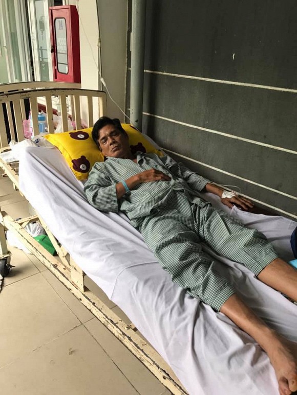 Thêm một nghệ sĩ Việt nhập viện vì chứng bệnh nguy hiểm tính mạng, hoàn cảnh khó khăn đầy xót xa-1
