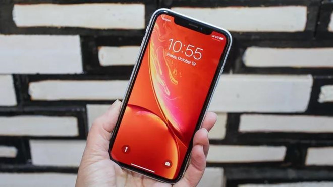 Chiếc smartphone đang bán chạy nhất thế giới bị ghẻ lạnh ở Việt Nam-1