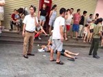 Nhân chứng sợ hãi kể lại vụ nổ khiến 4 người bị thương ở Chung cư HH Linh Đàm: Bưu phẩm được bọc cẩn thận, vừa mở thì phát nổ...”-5