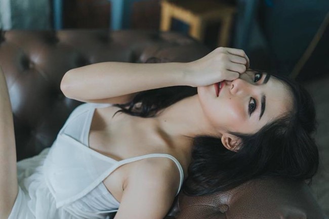Hot girl quyến rũ bậc nhất Thái Lan mặc áo dây đẹp thứ 2 thì ít ai tranh số 1-4