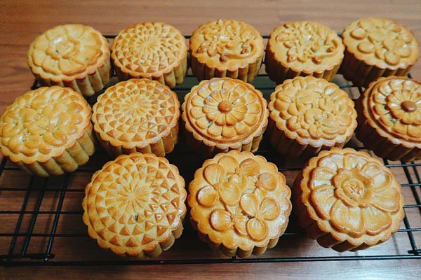 Máu của người đàn ông chuyển màu trắng như sữa, suýt đột tử vì sai lầm khi ăn bánh Trung thu-2