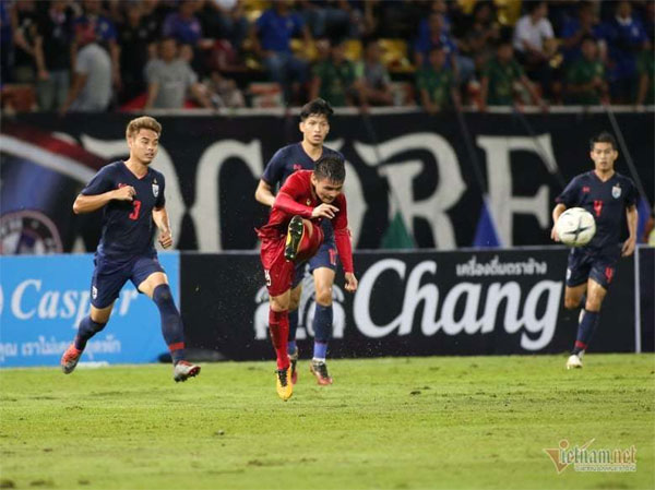 Tuyển Việt Nam đá vòng loại World Cup: Thầy hăng, chỉ lo trò...-2