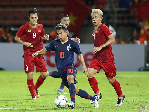 HLV Park Hang-seo rơi lệ khi gặp lại Hiddink-1