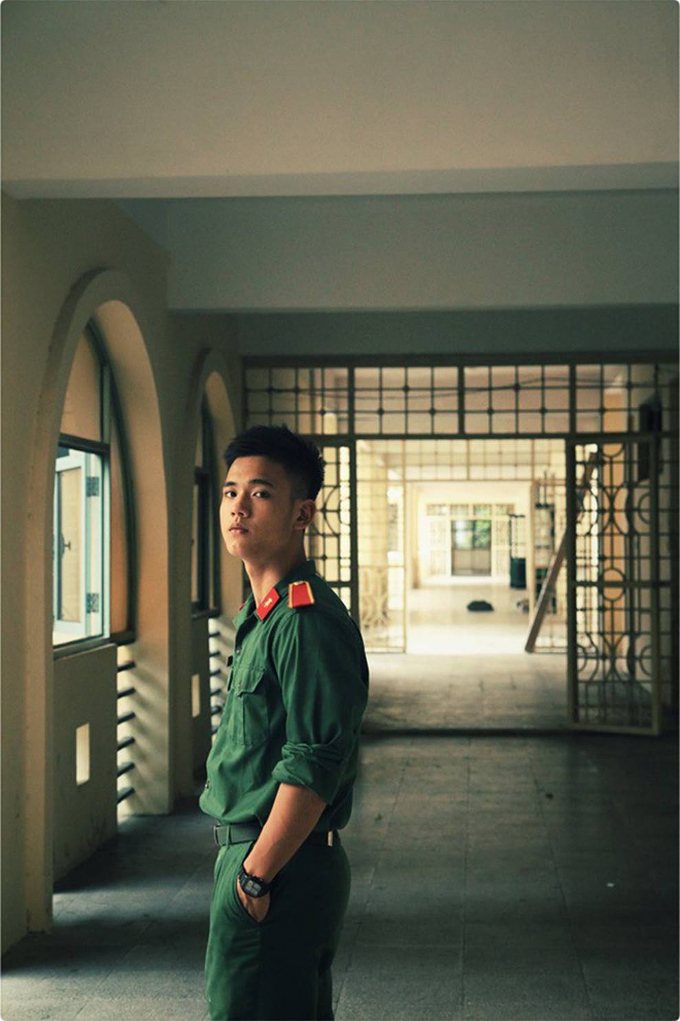 Hotboy 9X trường quân sự siêu cấp đẹp trai” lại còn lắm tài lẻ khiến hội chị em điêu đứng-17