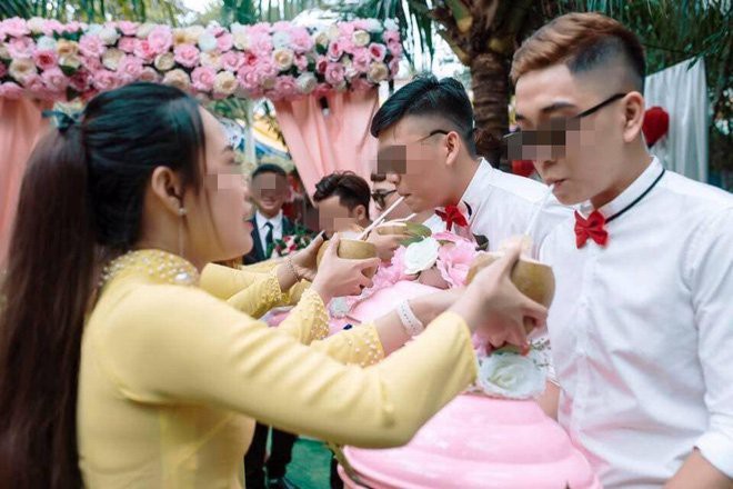 Cưới vợ Bến Tre, chú rể phải uống hết 100 quả dừa mới được vào nhà gái, dân mạng cầu trời may không phải lấy vợ xứ biển-2