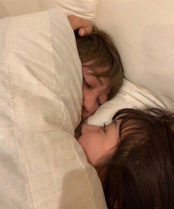 Bị thần tượng chê xấu, fan nữ cay cú quyết định phẫu thuật thẩm mỹ và trả thù bằng chiêu trò cẩu huyết hơn cả phim-4