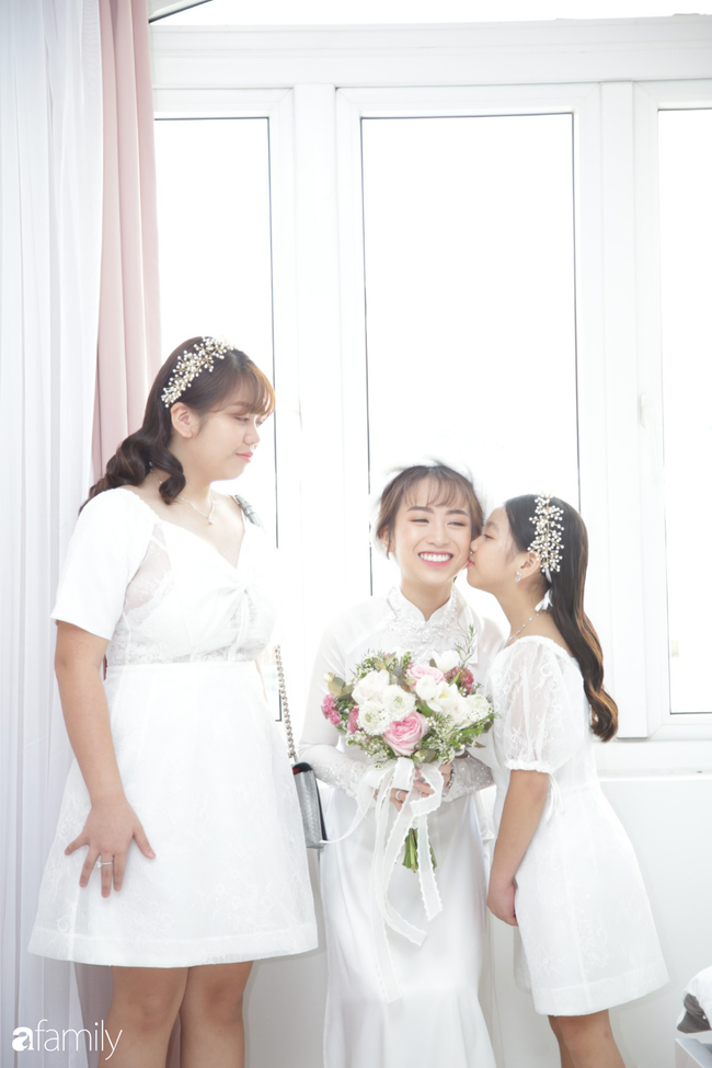 HOT: Toàn cảnh lễ đưa dâu toàn siêu xe hơn 100 tỷ của con gái đại gia Minh Nhựa, quà cưới toàn vàng, kim cương đeo đỏ tay-30