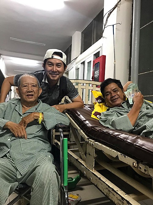 Nghệ sĩ Hồng Vân mệt mỏi cầu xin Tổ nghề vì đồng nghiệp cứ lặng lẽ bỏ đi”, lại có nghệ sĩ lâm bệnh cần giúp đỡ-4