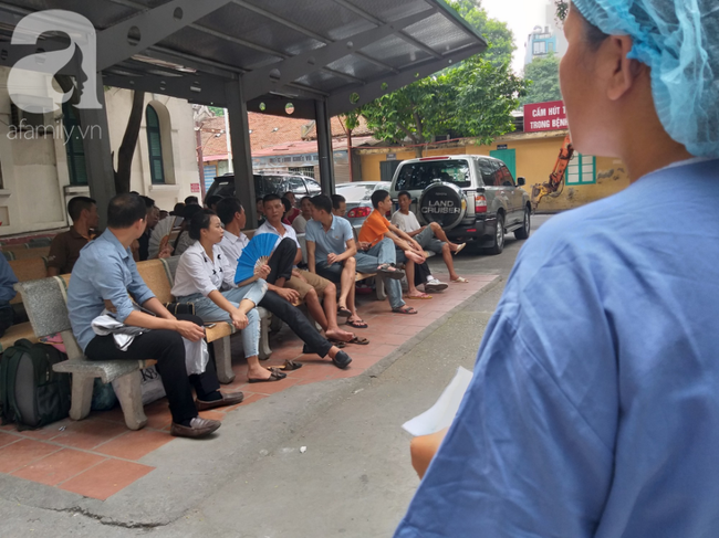 Bố của bé trai 10 tuổi bị người thân chém đứt lìa bàn tay ở Bắc Giang: Giờ tôi chưa dám lại nhìn con-2