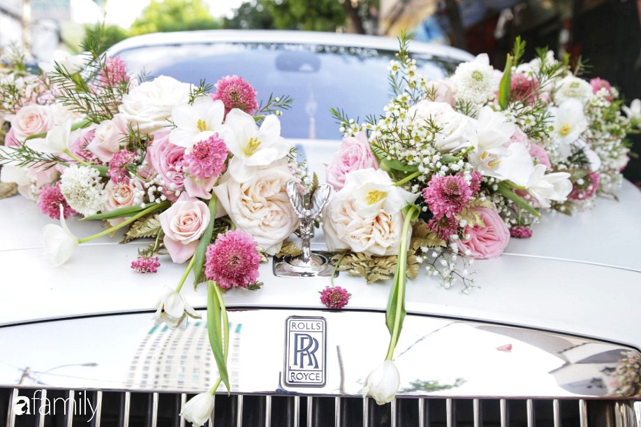 HOT: Toàn cảnh lễ đưa dâu toàn siêu xe hơn 100 tỷ của con gái đại gia Minh Nhựa, quà cưới toàn vàng, kim cương đeo đỏ tay-3