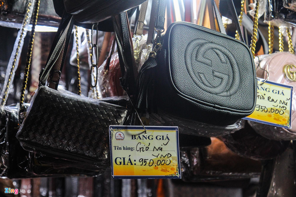 50 triệu/tháng thuê sạp, tiểu thương chợ đêm Bến Thành kiếm lời ra sao-2