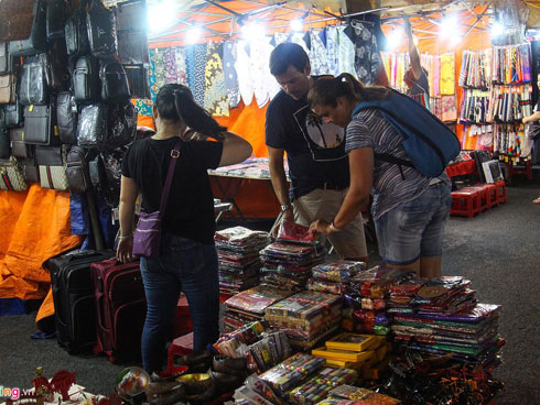 Thóc nảy mầm vứt cho trâu ăn, dân rơi nước mắt lo ngày mai-8