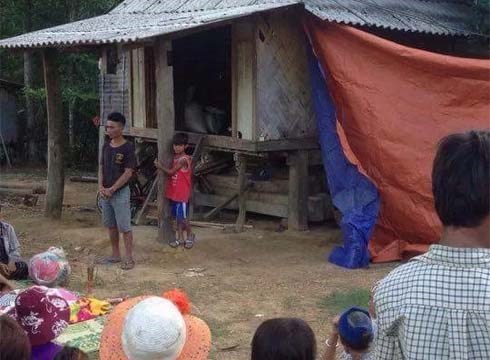 Xót xa 2 anh em ruột tử vong dưới suối thương tâm