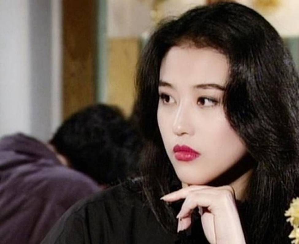 Tiểu Long Nữ đẹp nhất màn ảnh lộ da mặt nhăn nheo, già nua gây thất vọng-13