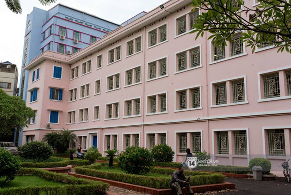 Đang yên đang lành đi sơn mỗi toà một màu sắc, đủ cả xanh đỏ tím vàng: ĐH Hà Nội muốn trở thành trường màu mè hoa lá nhất Việt Nam?-5