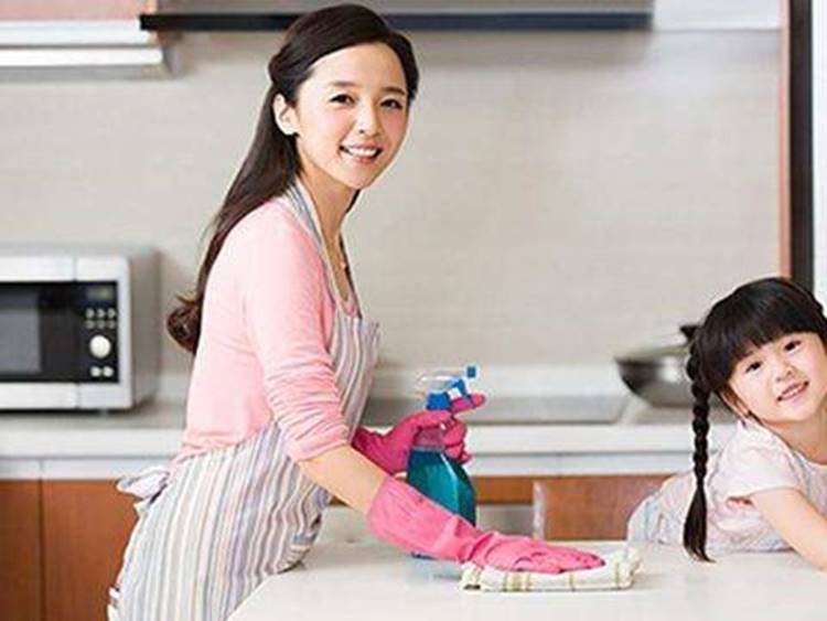 Ai cũng đoán đây là đứa trẻ ngoan, được giáo dục tốt chỉ vì biểu hiện này khi ngồi cạnh mẹ-3