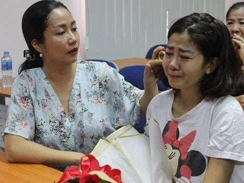 Diễn viên Mai Phương ngủ ít và phải trợ thở bằng máy