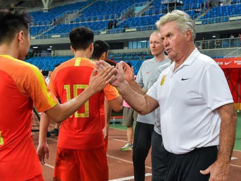 Hiddink rời U22 Trung Quốc sau trận thua U22 Việt Nam-2