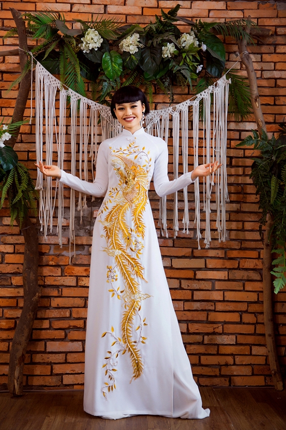 Làm cô dâu bên mỹ nam 6 múi, Lê Lộc liên tục đỏ mặt-1