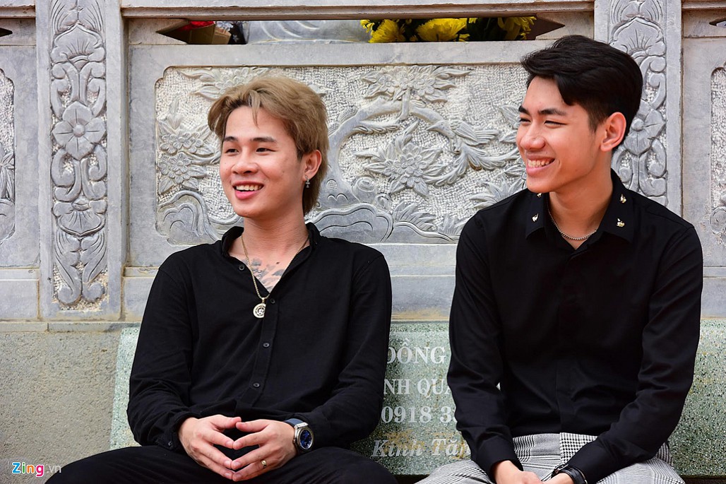 Nghệ sĩ Hoài Linh làm lễ rước kiệu trong ngày giỗ Tổ nghề-5