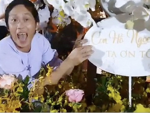 Khi Hoài Linh nói với kẻ gian ở ngày giỗ Tổ: ‘Thôi tha cho bà con đi’-5