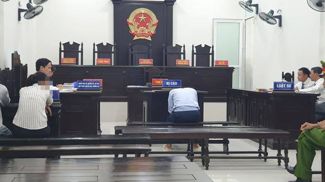 Vụ hiếp dâm bé gái 9 tuổi: Bị cáo chối tội và lời kể kinh hoàng của nhân chứng-2