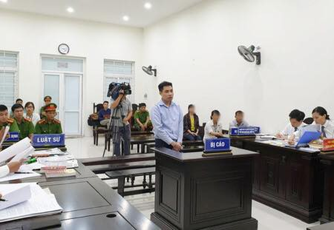 Gã bán thịt lợn chở bé gái 9 tuổi vào vườn chuối xâm hại rồi đánh gãy răng lĩnh án chung thân-2