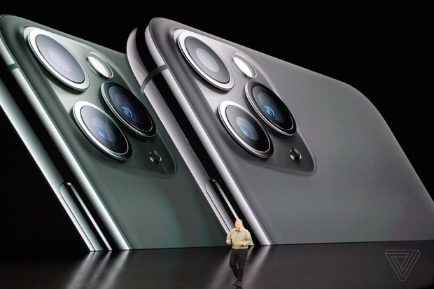 Bộ ba iPhone 11 chính thức đổ bộ: Màu xanh bóng đêm mới ngầu đét, mỗi tội camera trông hơi hài hước-4