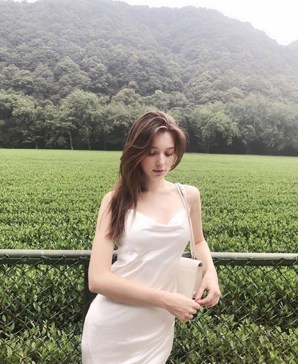 Vẻ đẹp của tiên nữ Đông Âu đang khiến thanh niên châu Á phát cuồng-12