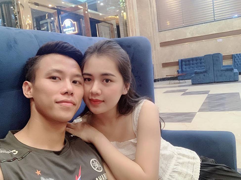 Nhan sắc gái một con trông mòn con mắt của vợ Quế Ngọc Hải-1